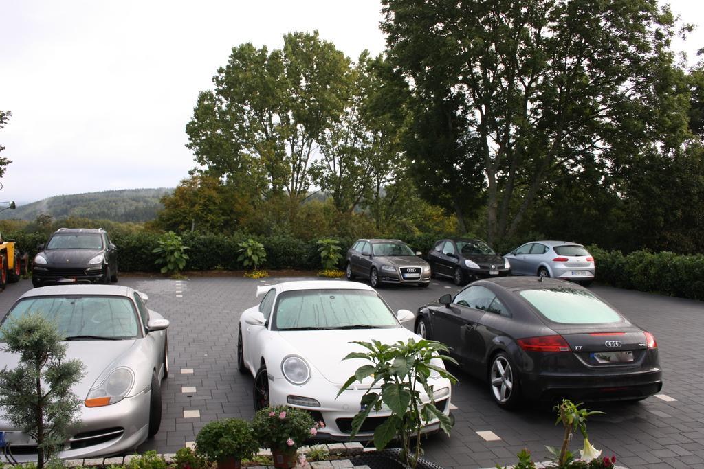 Hotel Retterath Am Nürburgring 3*